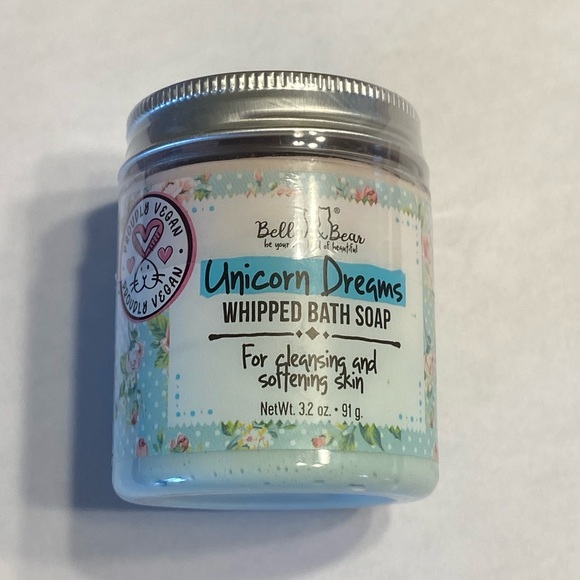 Bella & Bear Unicorn Dreams Whipped Bath Soap Size 3.2 oz - Picture 2 of 6